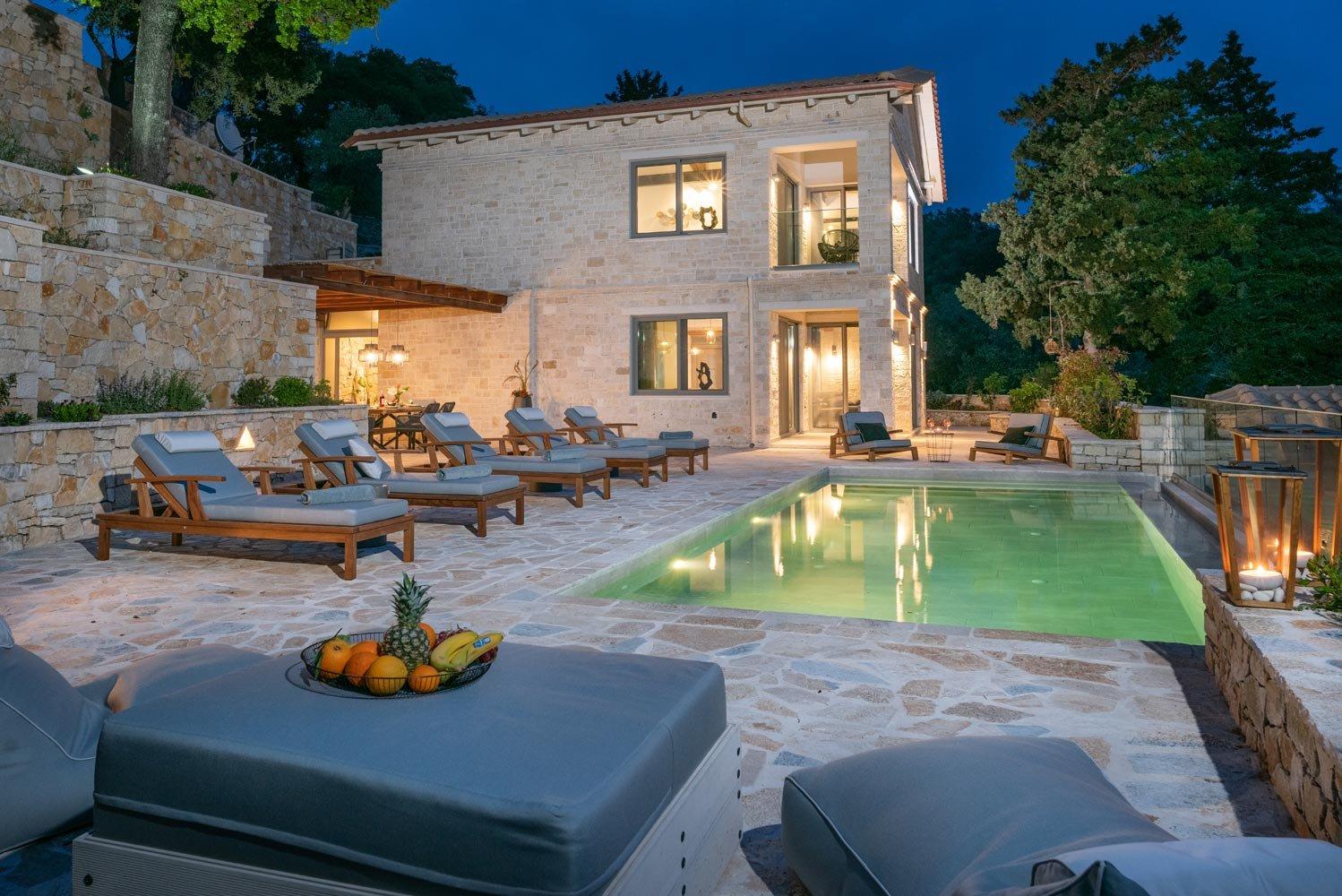 Luxury Sea-View Haven with Infinity Pool